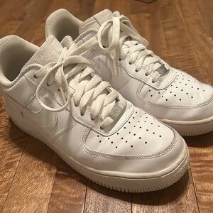 Nike Air Force 1 size 9.5